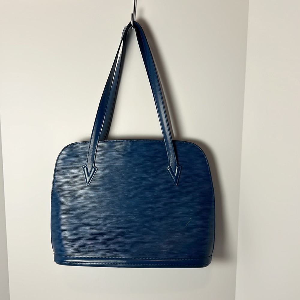 Louis Vuitton blue EPI Authentic